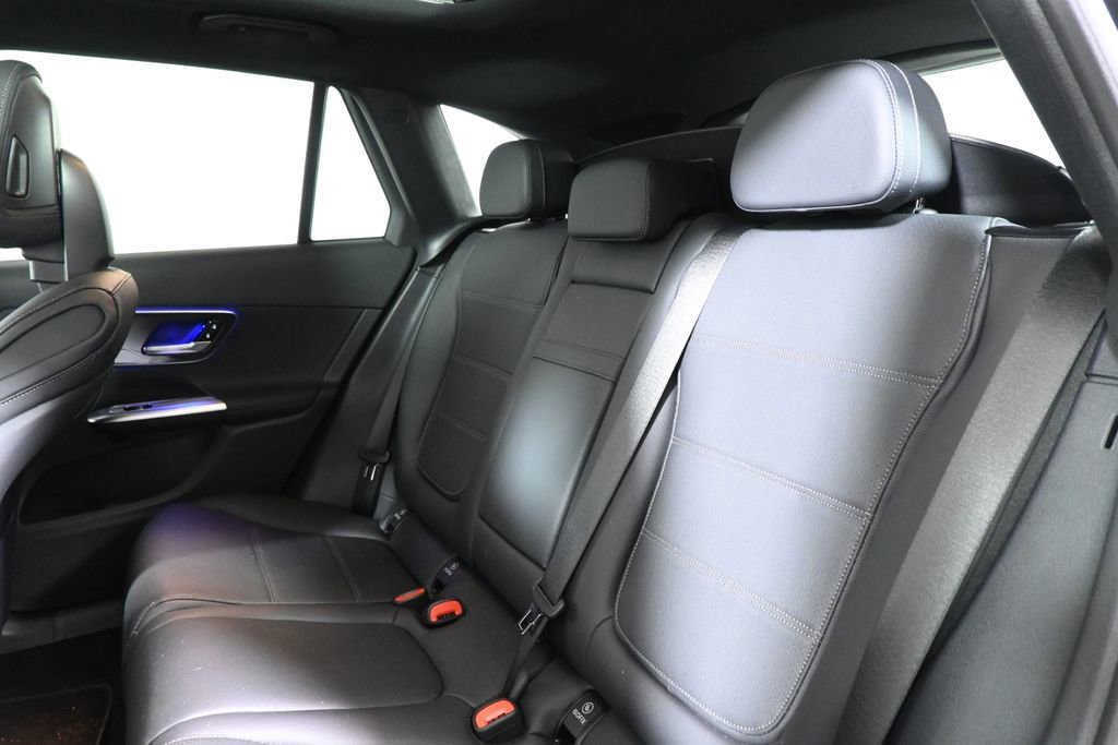 Certified 2026 Mercedes-Benz GLC 300 4MATIC image 4