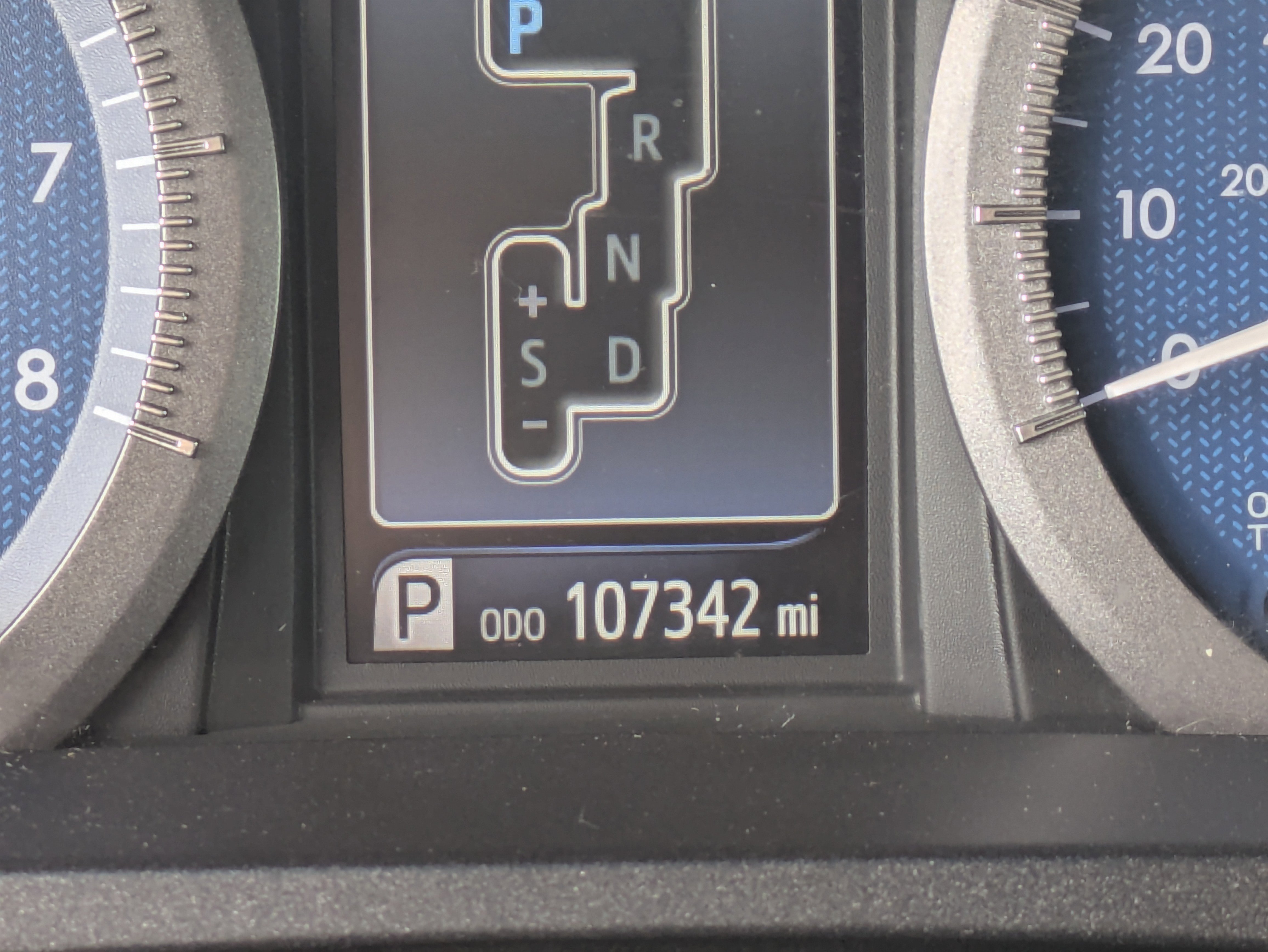 Used 2017 Toyota Sienna XLE w/ XLE Navigation Package FWD image 30