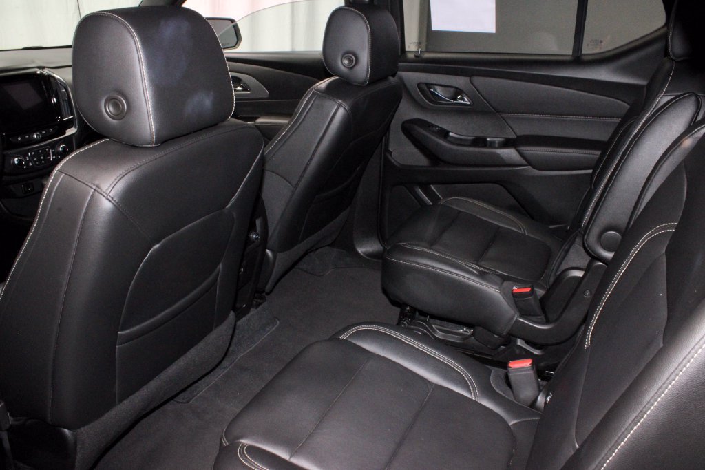 Used 2023 Chevrolet Traverse LT FWD image 22