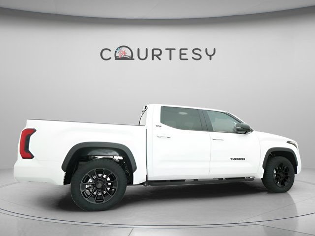 Used 2025 Toyota Tundra SR5 w/ SR5 Premium Package RWD image 28