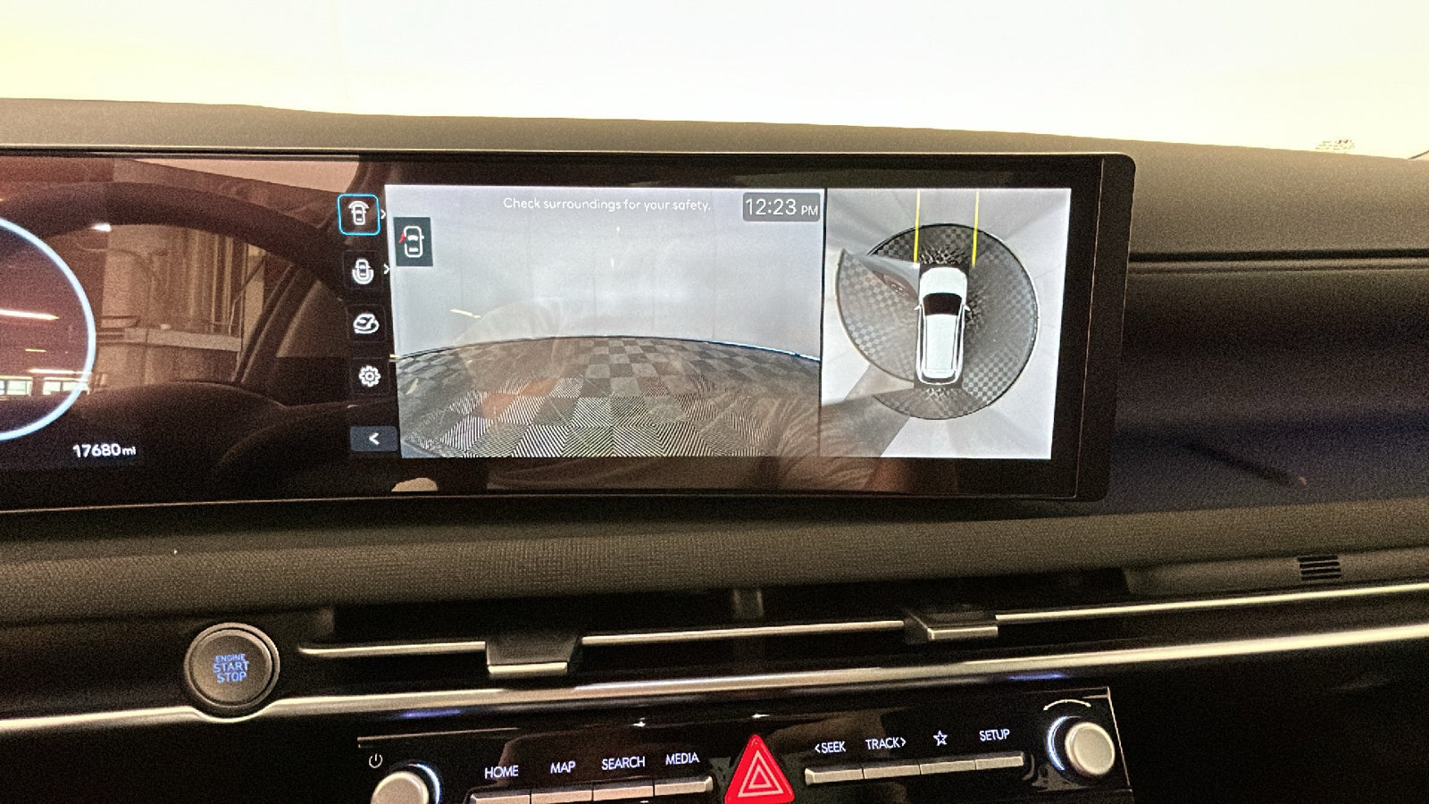 Used 2025 Hyundai Tucson Limited AWD/4WD image 31