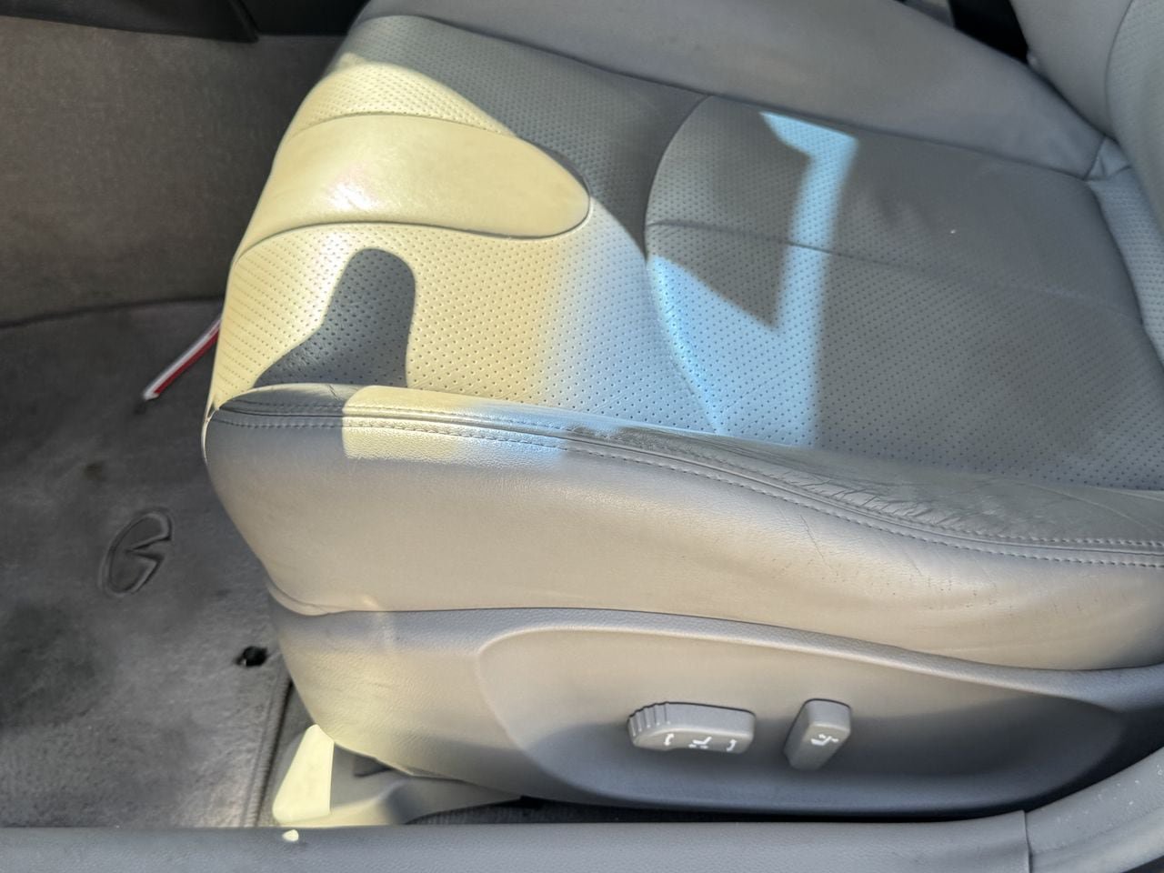 Used 2009 INFINITI G37 Journey RWD image 8