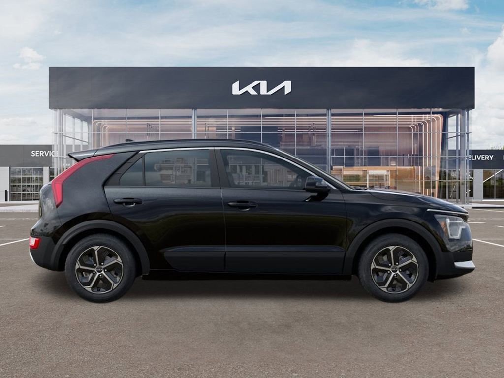 New 2024 Kia Niro LX image 7