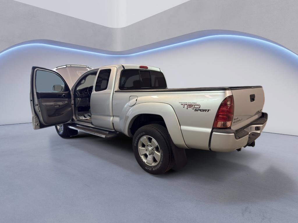 Used 2006 Toyota Tacoma PreRunner RWD image 10