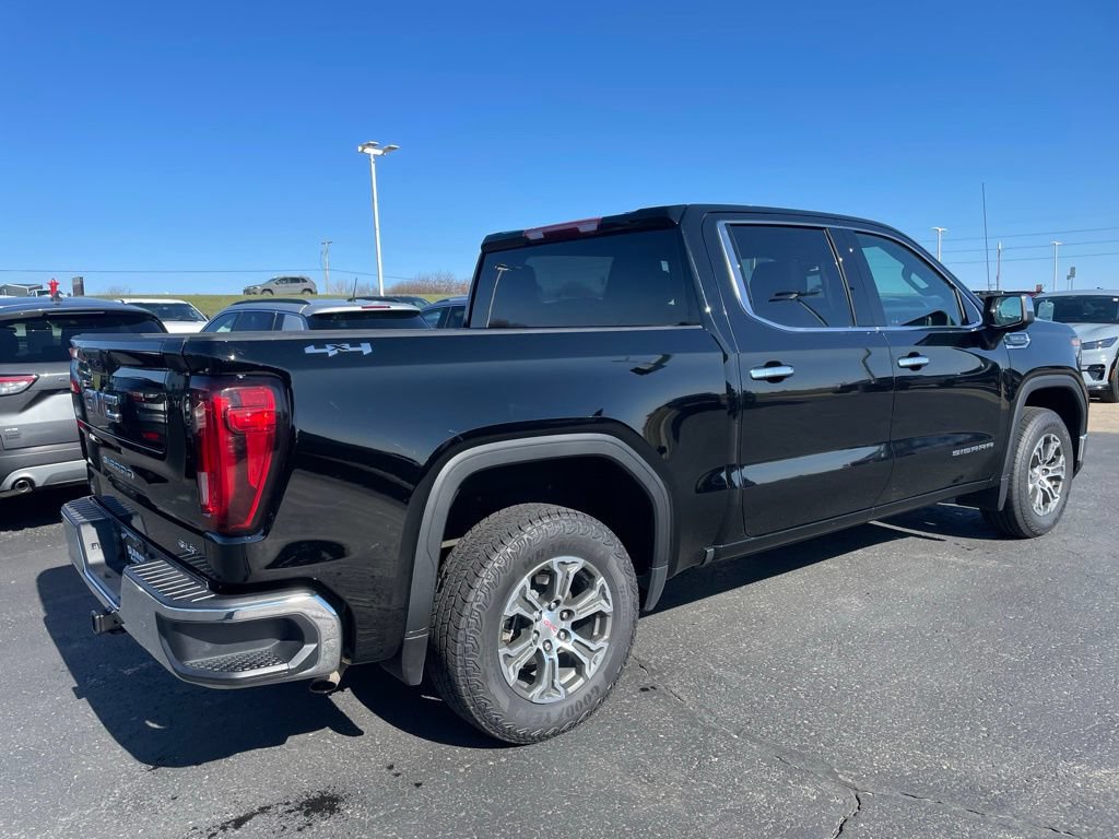 Used 2025 GMC Sierra 1500 SLT AWD/4WD image 4