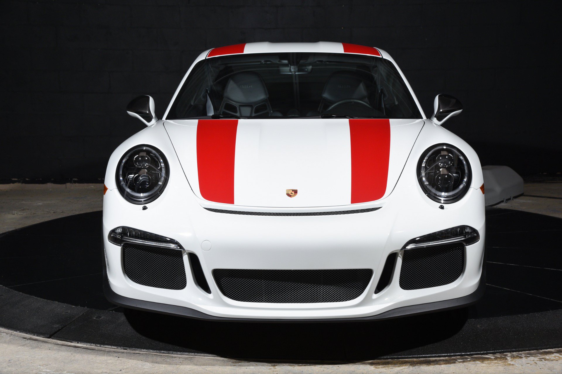 Used 2016 Porsche 911 R RWD image 10
