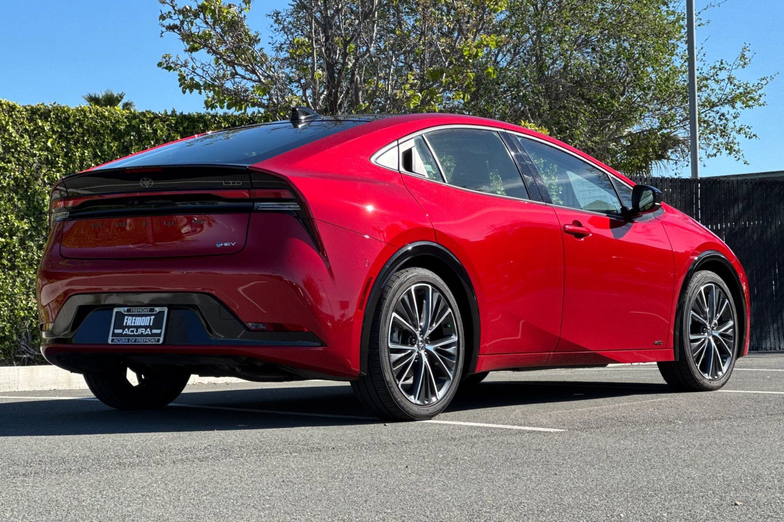 Used 2024 Toyota Prius Limited w/ Limited Premium Package AWD/4WD image 4