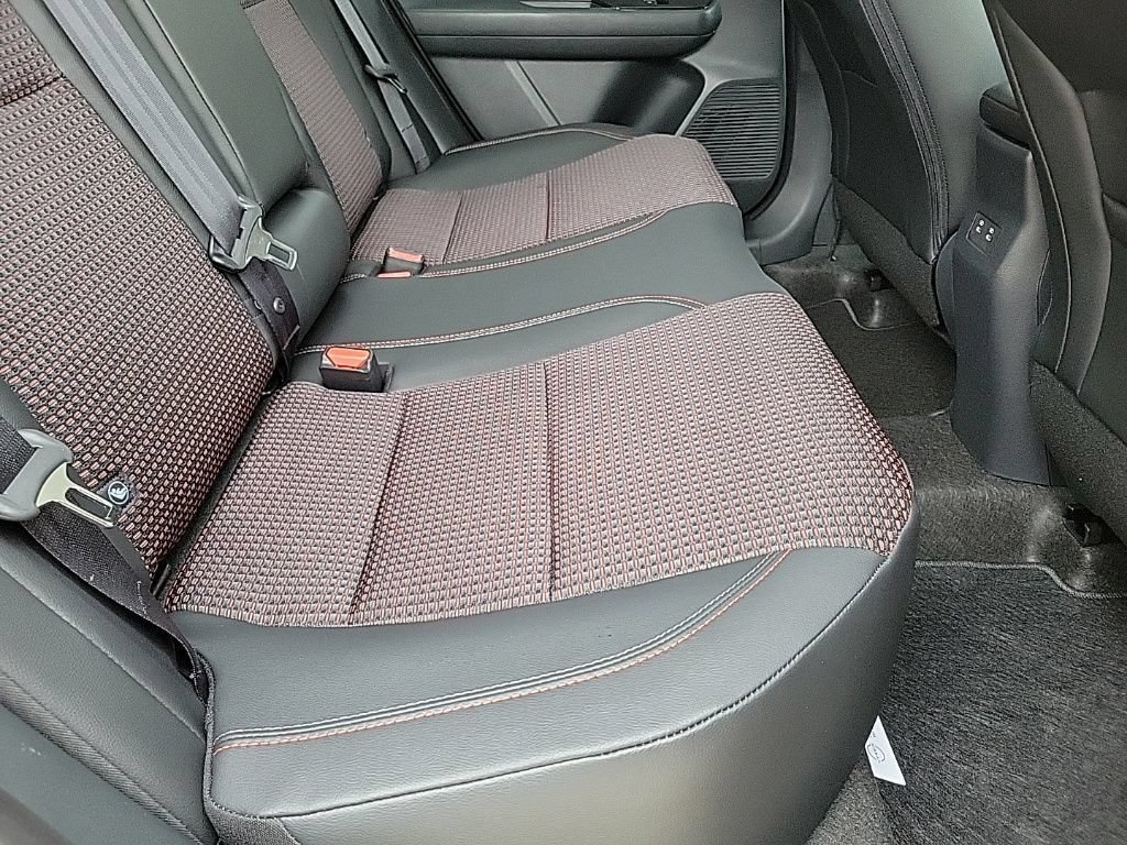 New 2026 Nissan Kicks SR w/ SR Premium Package AWD/4WD image 18