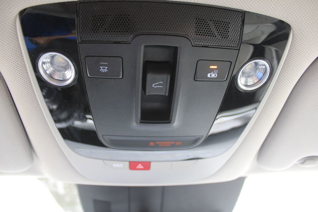 Certified 2025 Kia Sorento S w/ Panoramic Sunroof Package image 54