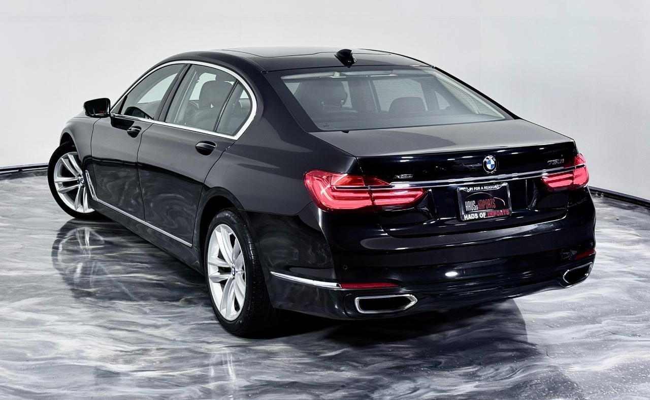 Used 2018 BMW 750i xDrive AWD/4WD image 12