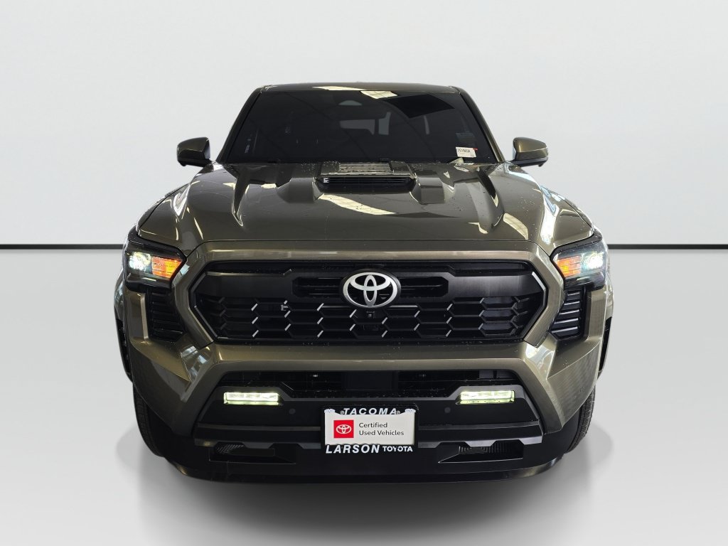 Certified 2024 Toyota Tacoma TRD Sport w/ TRD Sport Premium Package AWD/4WD image 8