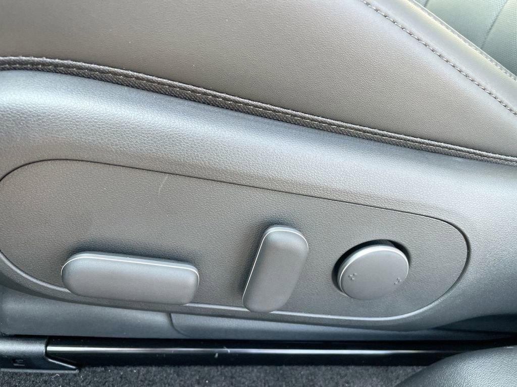 New 2025 Hyundai Ioniq 5 SEL image 37