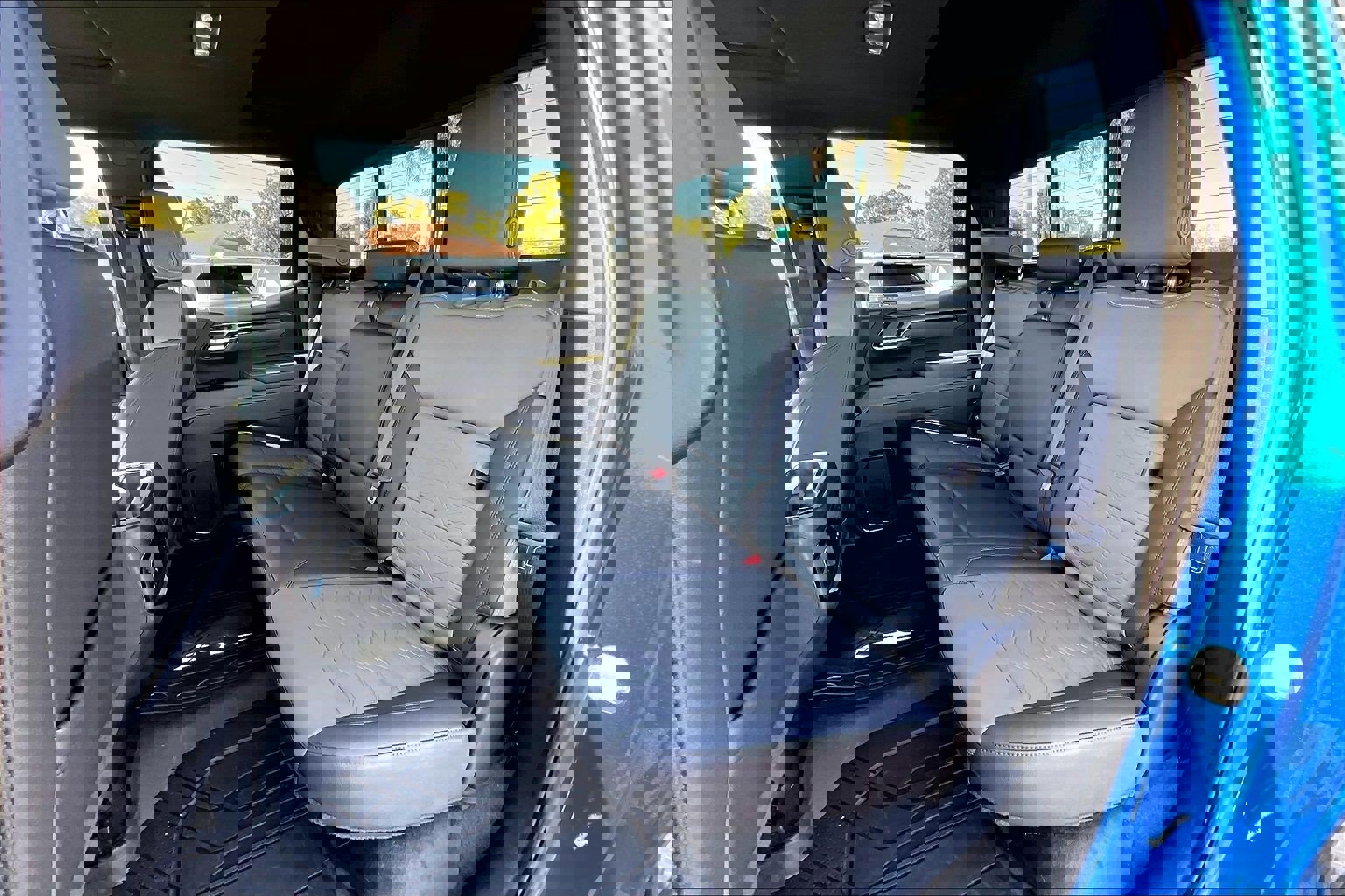 Certified 2023 Chevrolet Silverado 1500 ZR2 w/ Technology Package image 7