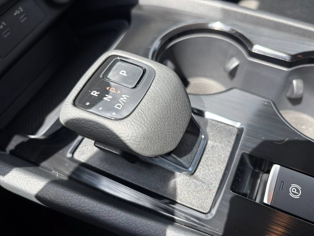 Certified 2026 Nissan Rogue SV AWD/4WD image 17