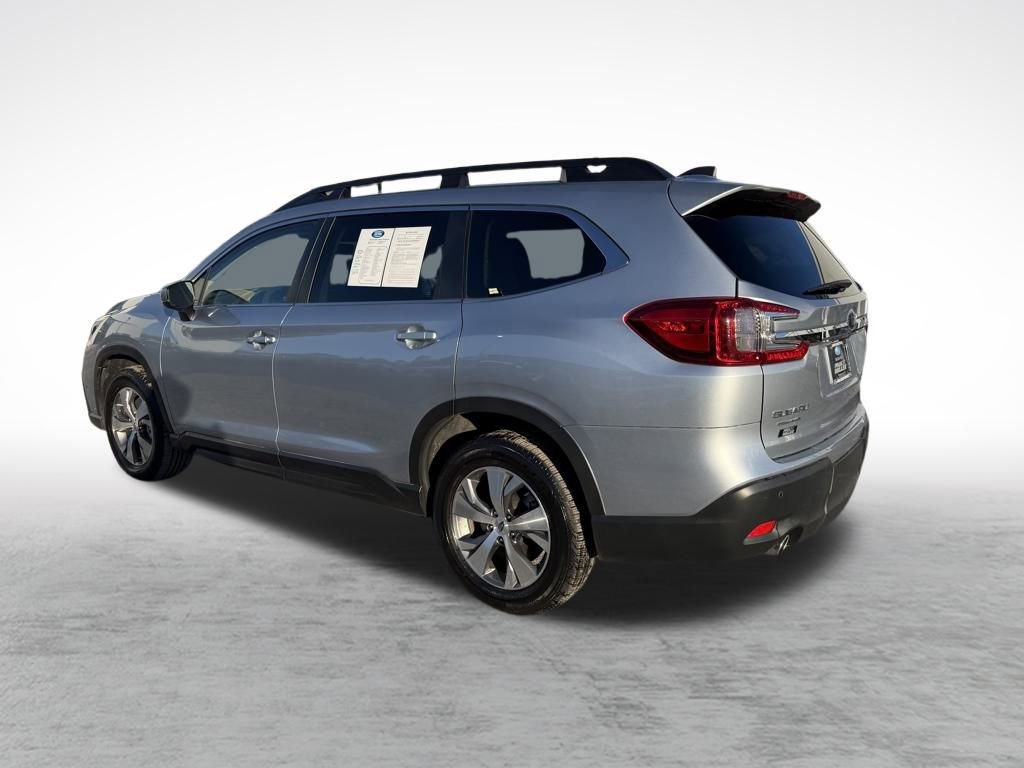 Used 2024 Subaru Ascent Premium w/ Convenience Package image 5