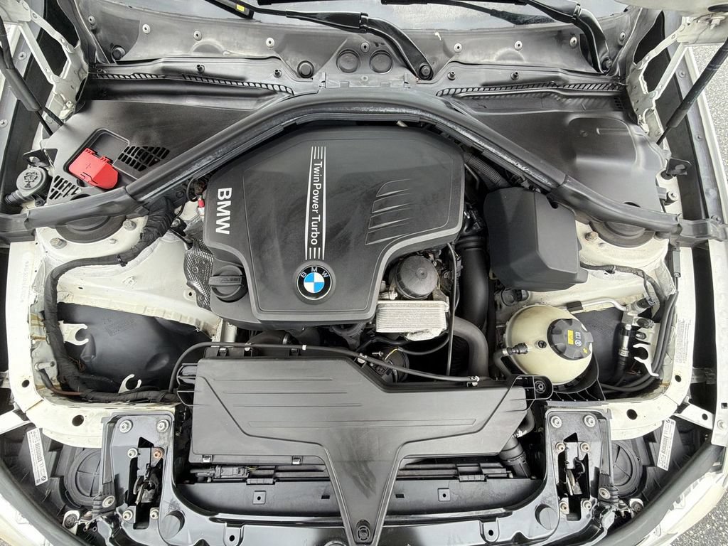 Used 2014 BMW 328i xDrive Sedan AWD/4WD image 17