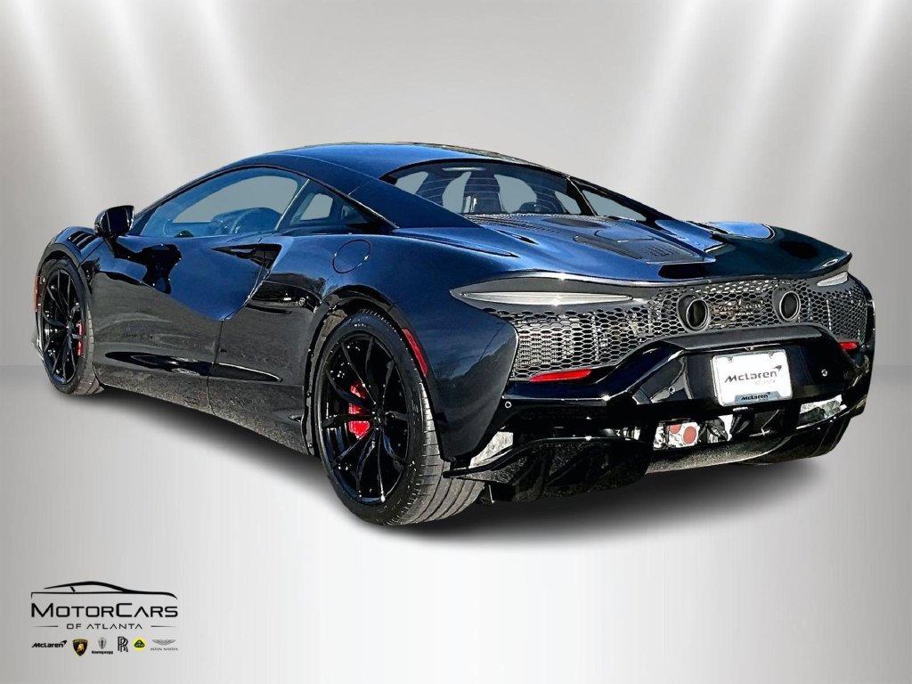 New 2026 McLaren Artura RWD image 3