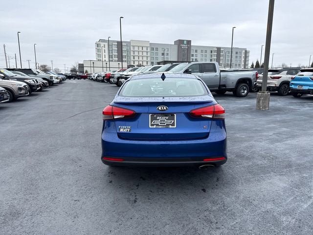 Used 2017 Kia Forte S FWD image 4