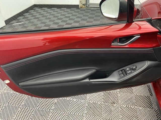 Used 2017 MAZDA MX-5 Miata RF Grand Touring image 10