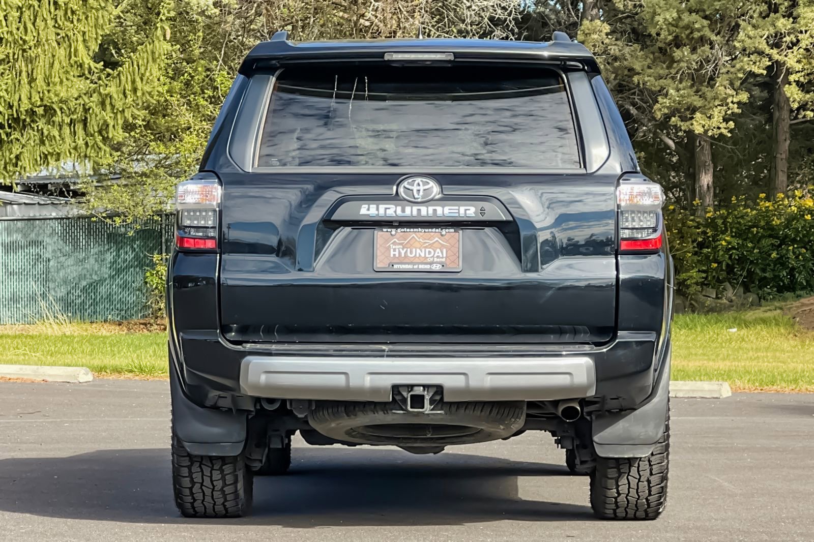 Used 2021 Toyota 4Runner TRD Off-Road Premium w/ Moonroof Package AWD/4WD image 5