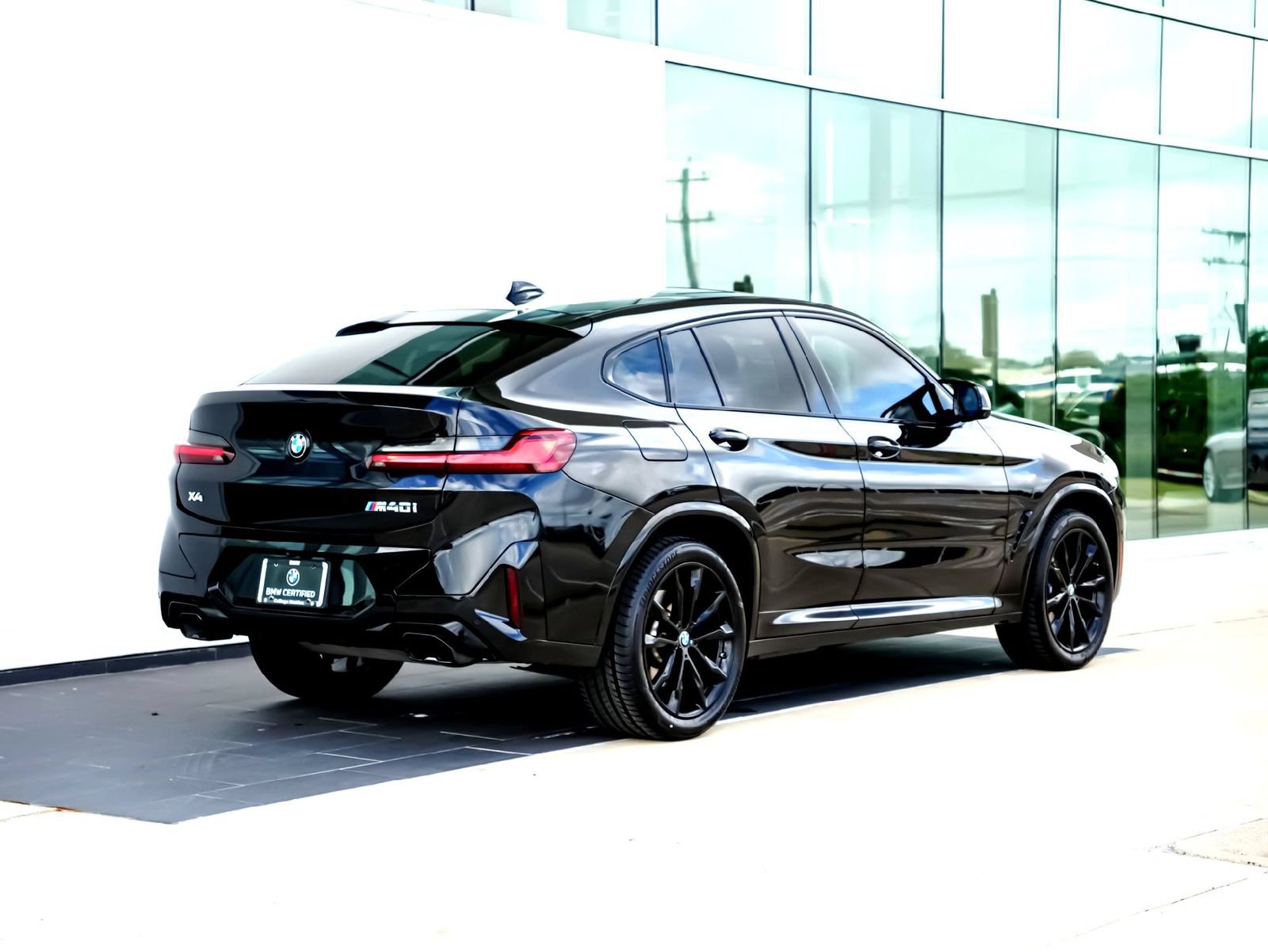 Used 2024 BMW X4 M40i w/ Premium Package AWD/4WD image 8