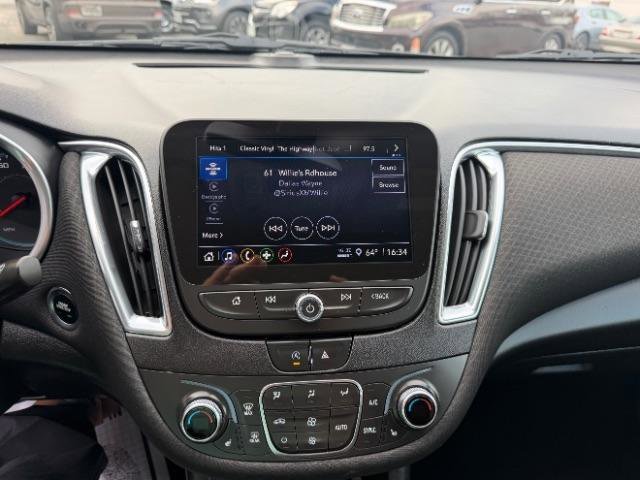 Used 2021 Chevrolet Malibu LT image 23