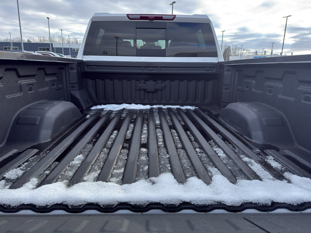 Used 2024 Chevrolet Silverado 2500 LT w/ Z71 Sport Edition image 8