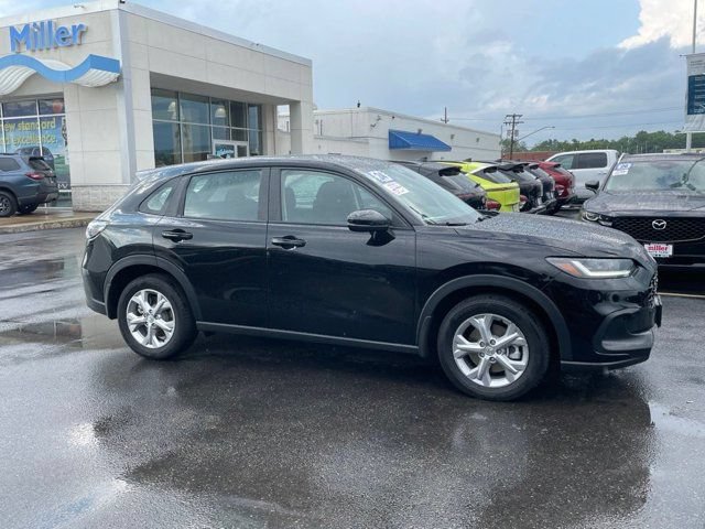 Used 2024 Honda HR-V LX image 2