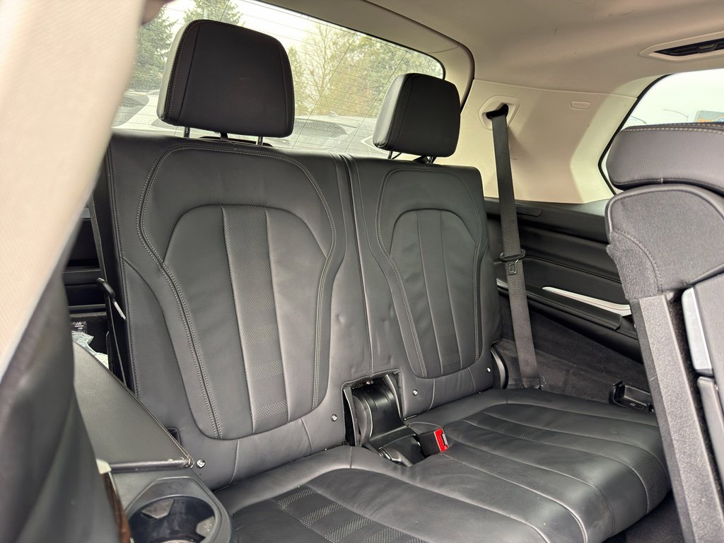 Used 2020 BMW X7 xDrive40i w/ Cold Weather Package image 16