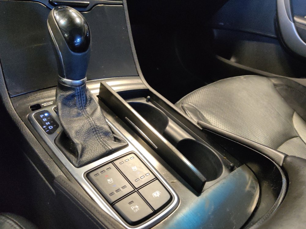 Used 2015 Hyundai Azera Limited FWD image 26