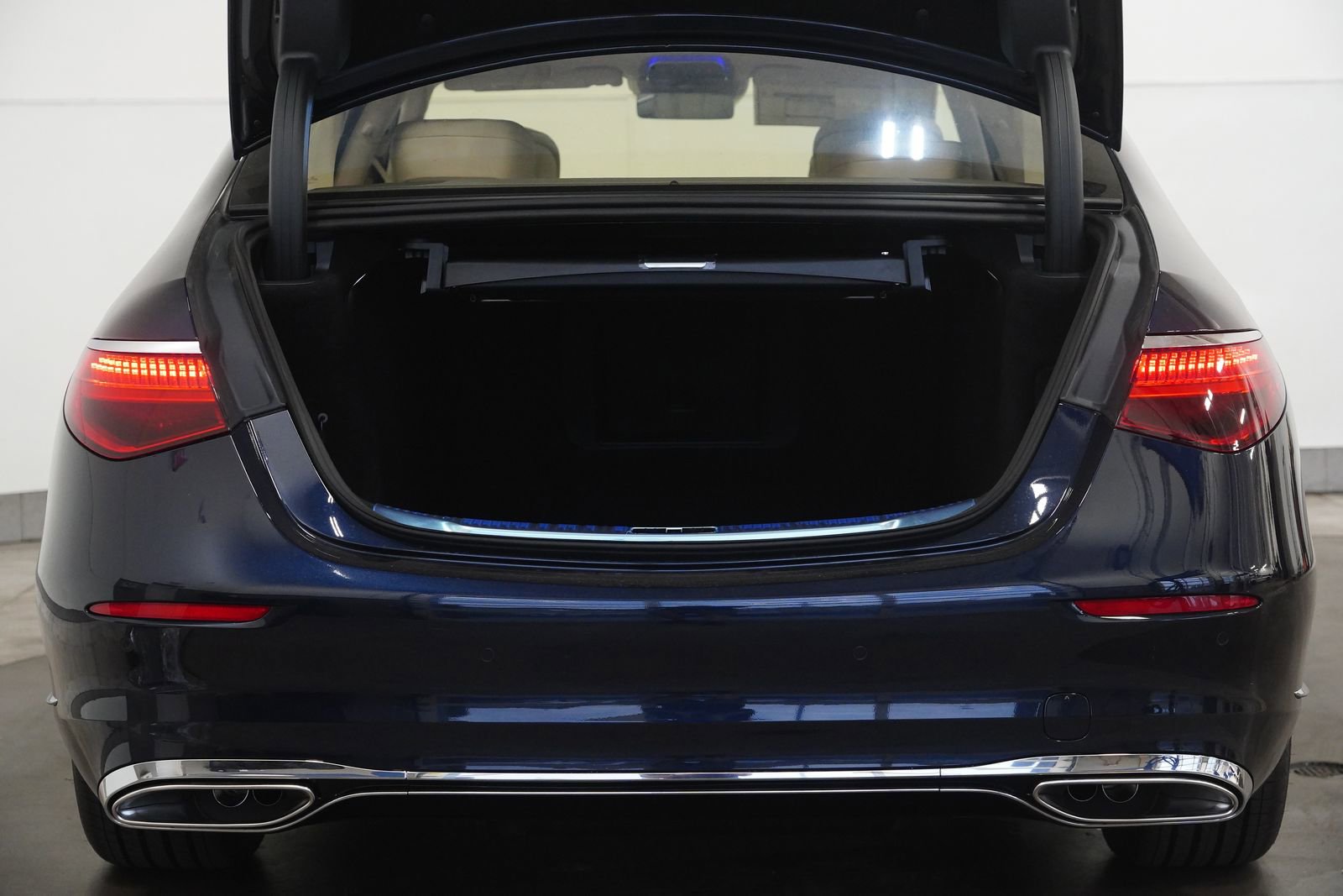 New 2026 Mercedes-Benz S 580 4MATIC Sedan image 34