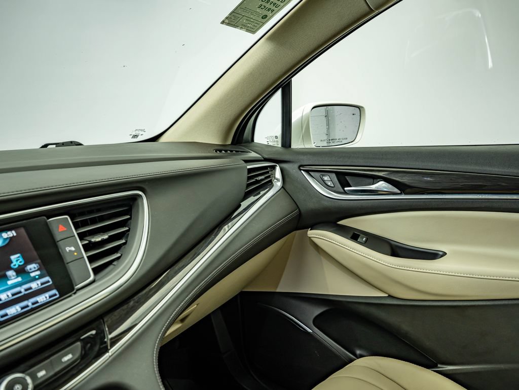 Used 2019 Buick Enclave Essence FWD image 29