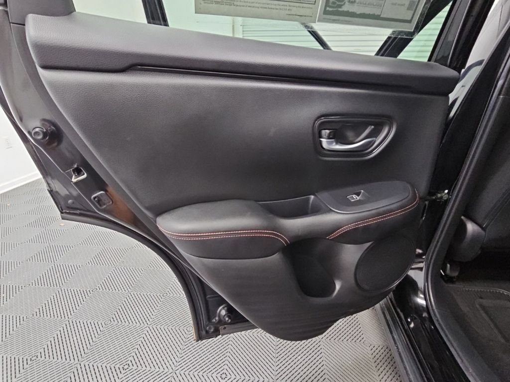 Used 2025 Honda HR-V Sport image 29