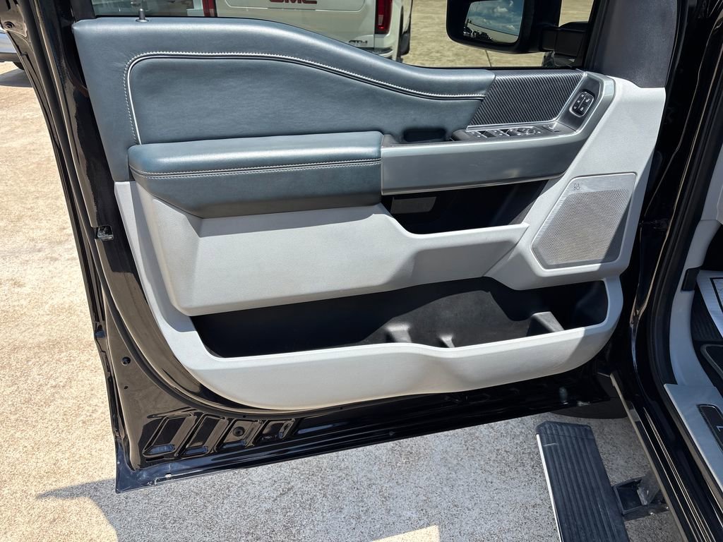 Used 2024 Ford F350 Limited w/ FX4 Off-Road Package AWD/4WD image 11