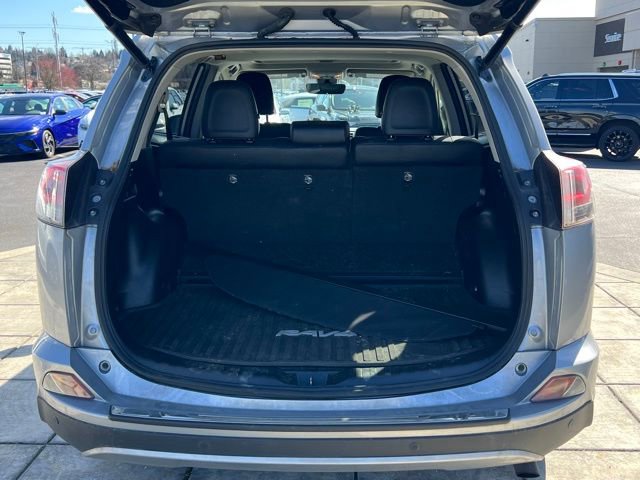 Used 2017 Toyota RAV4 Limited image 10