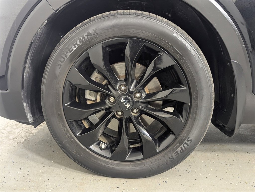 Used 2020 Kia Sorento S image 9