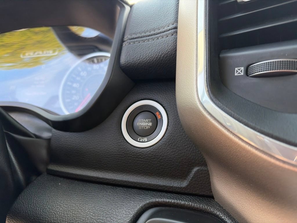 Used 2022 RAM 1500 Laramie AWD/4WD image 20