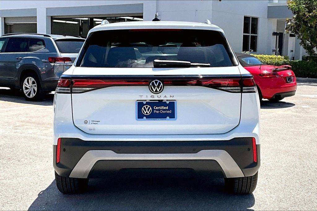 Certified 2026 Volkswagen Tiguan SE w/ Panoramic Sunroof Package FWD image 6