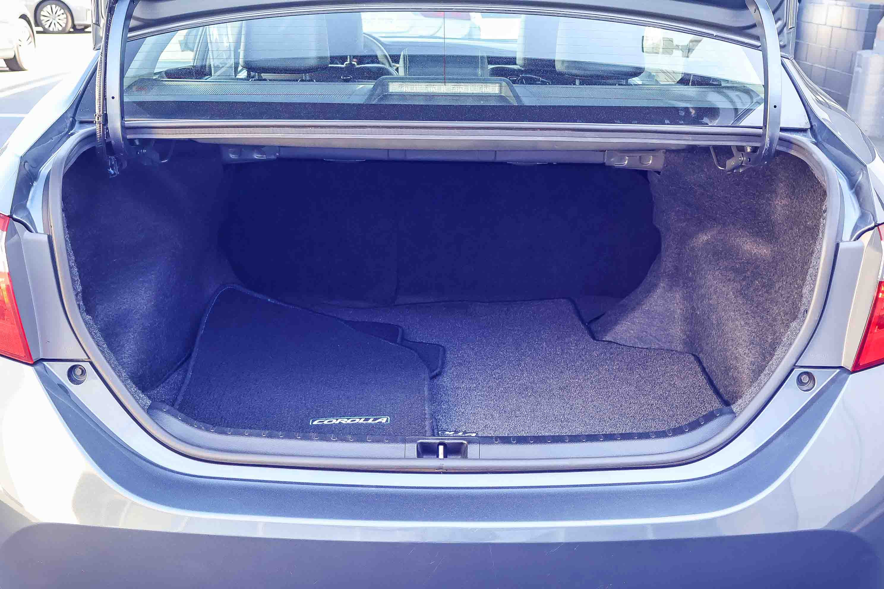 Used 2015 Toyota Corolla S Premium image 17