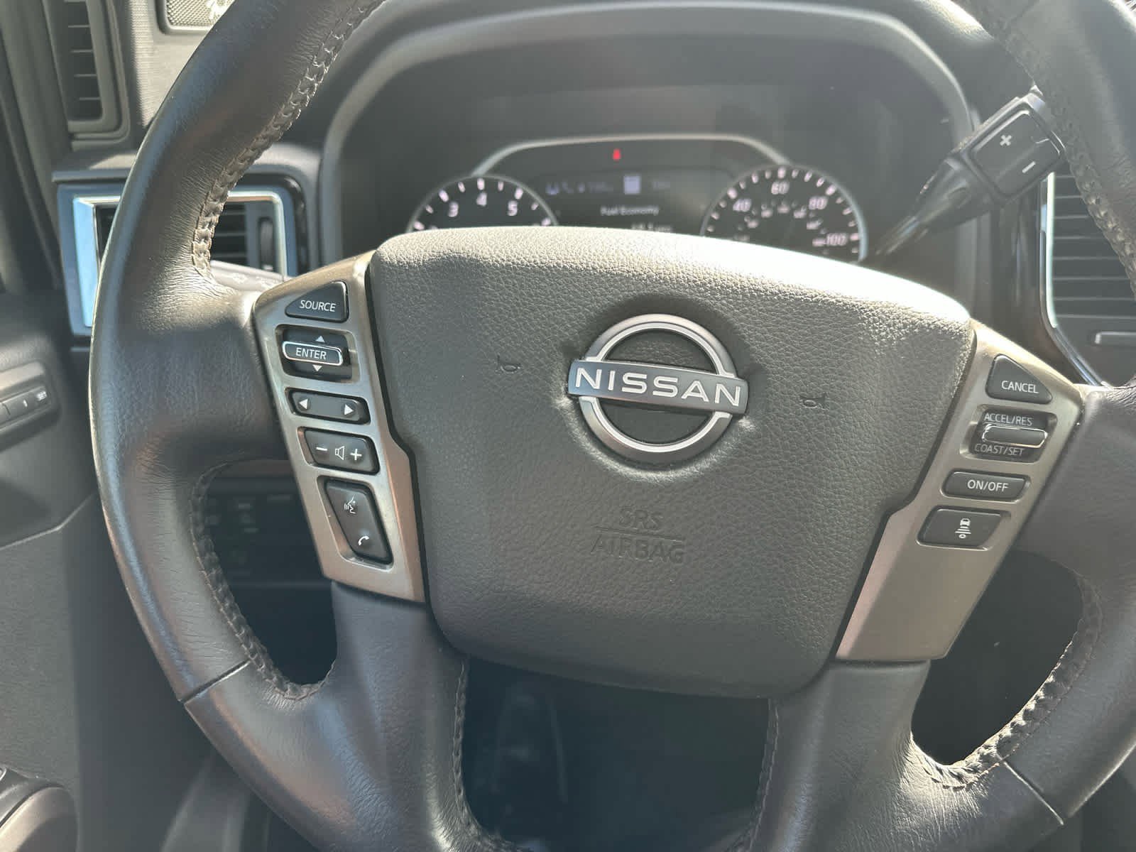 Used 2024 Nissan Titan Platinum Reserve w/ Moonroof Package image 29