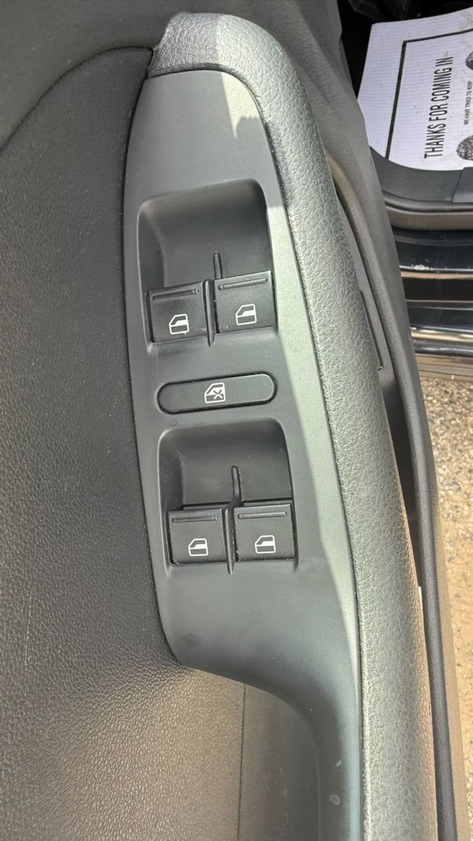 Used 2015 Volkswagen Jetta SE FWD image 15