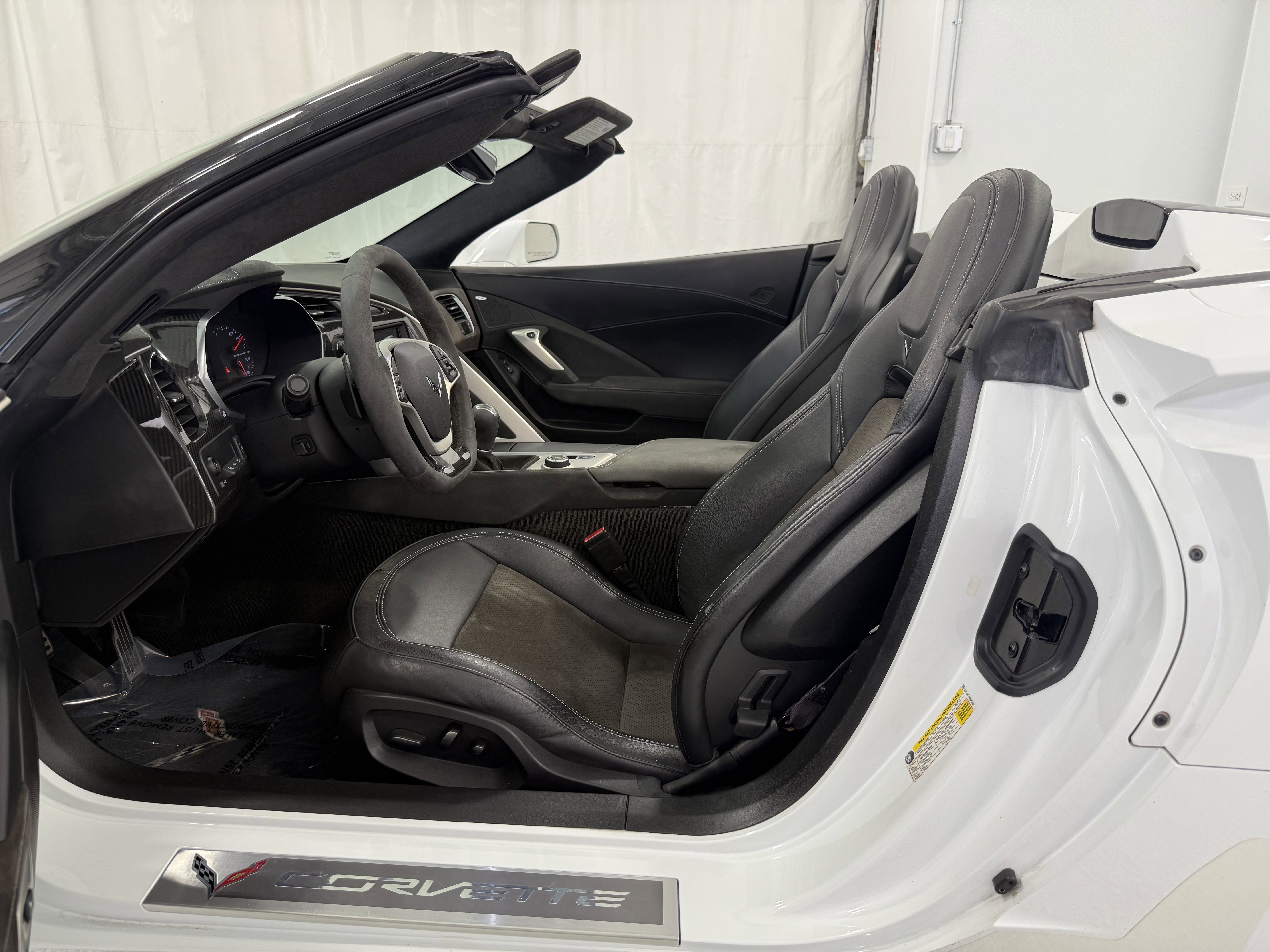 Used 2016 Chevrolet Corvette Stingray Convertible w/ 3LT Preferred Equipment Group image 23