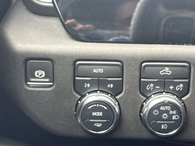 Certified 2024 GMC Sierra 1500 Elevation image 18