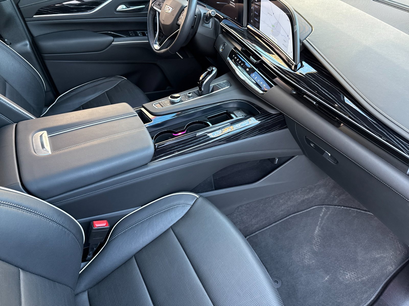 Used 2022 Cadillac Escalade Sport image 18