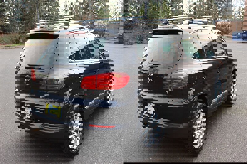 Used 2017 Volkswagen Tiguan Wolfsburg Edition image 4