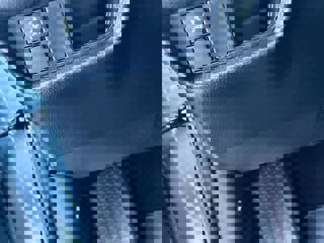 Used 2023 Honda HR-V LX image 29