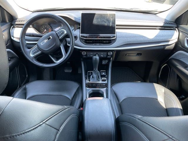 Used 2022 Jeep Compass Latitude w/ Convenience Group AWD/4WD image 32