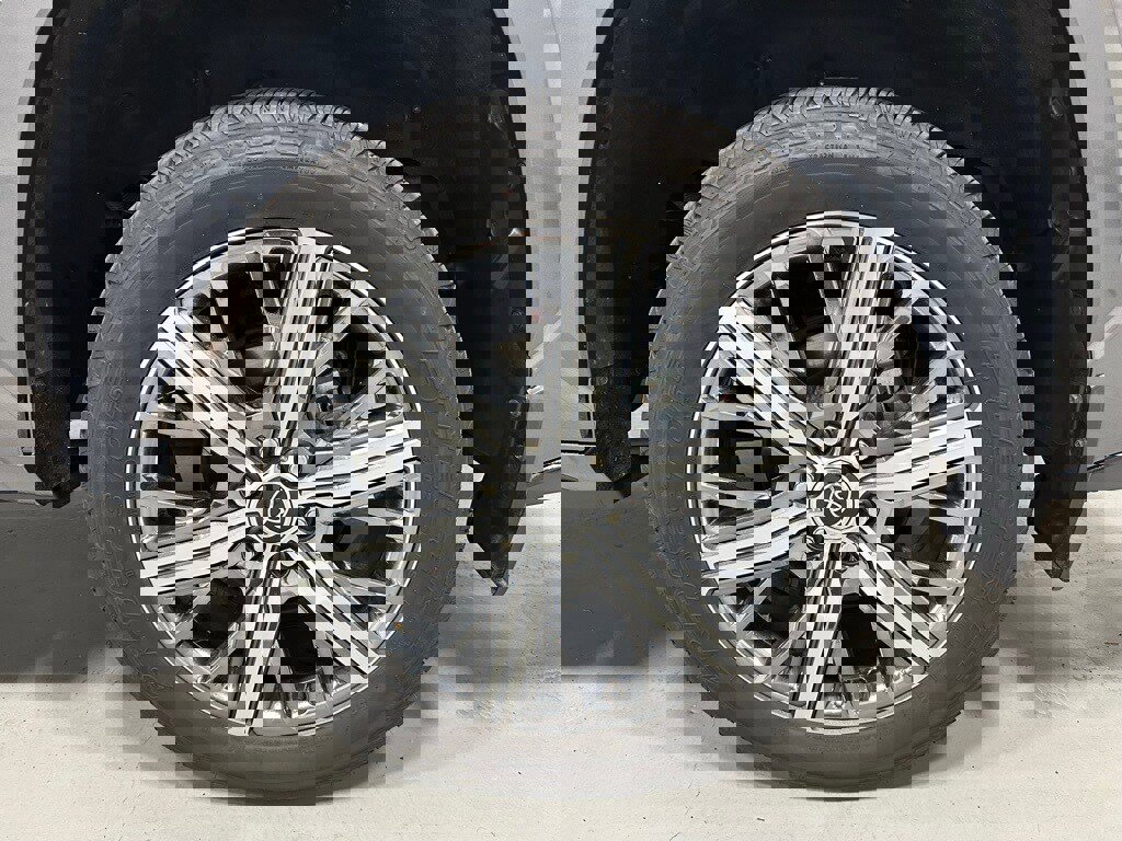 Used 2024 Toyota Sequoia Capstone image 69