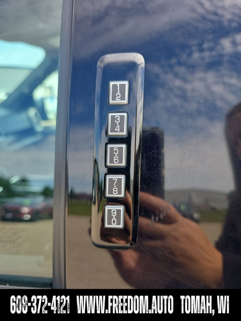 Used 2020 Ford F150 Lariat w/ Equipment Group 502A Luxury AWD/4WD image 28