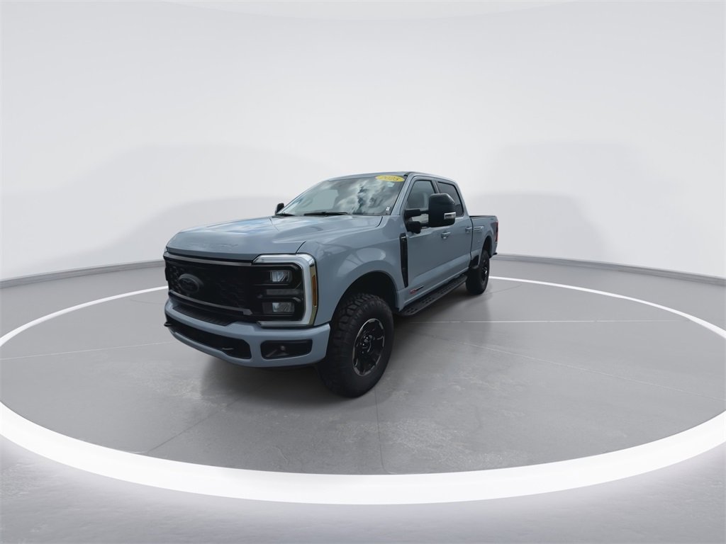 New 2025 Ford F250 Lariat w/ Tremor Off-Road Package image 4